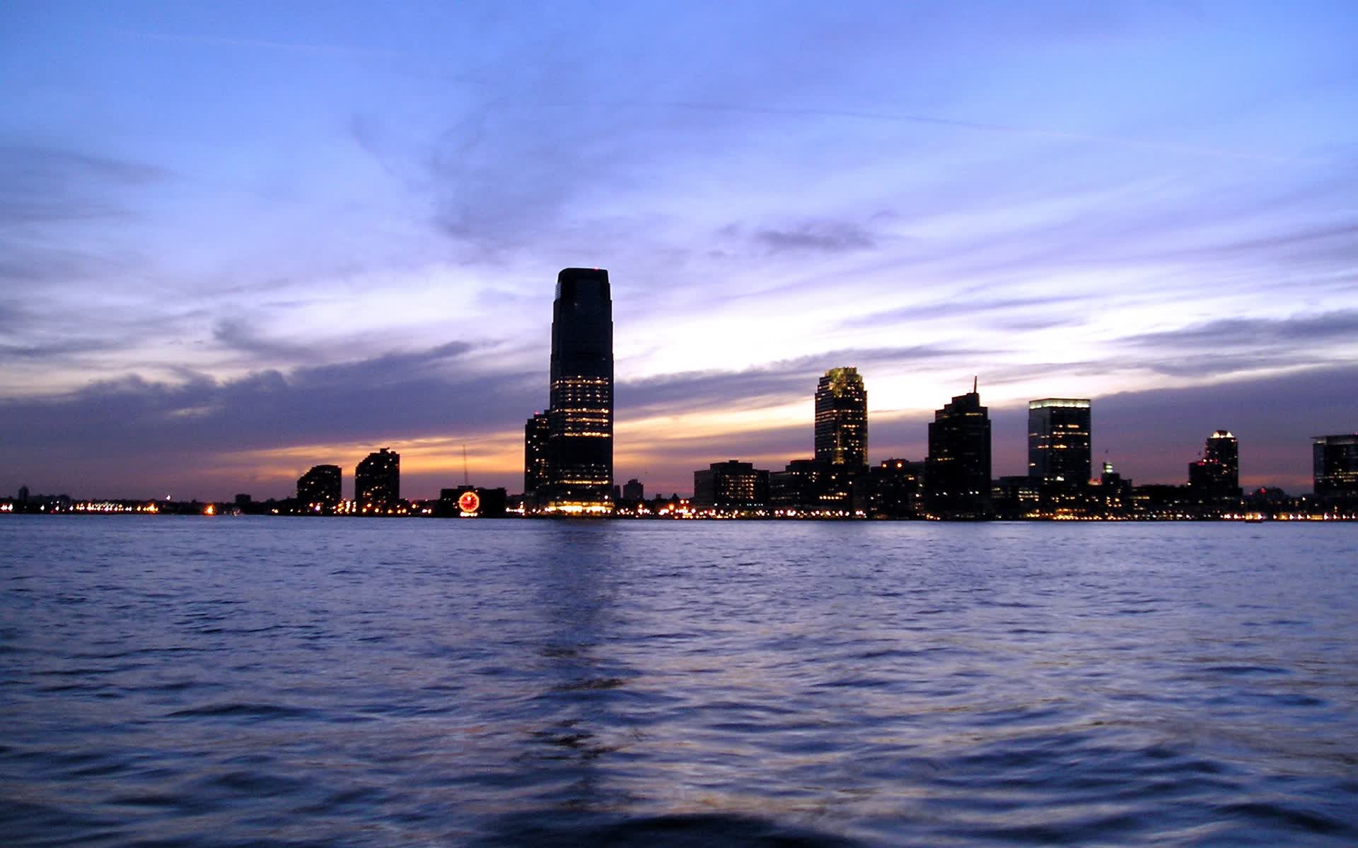 家居用品英文介绍作文（家居用品英文介绍作文80词）
